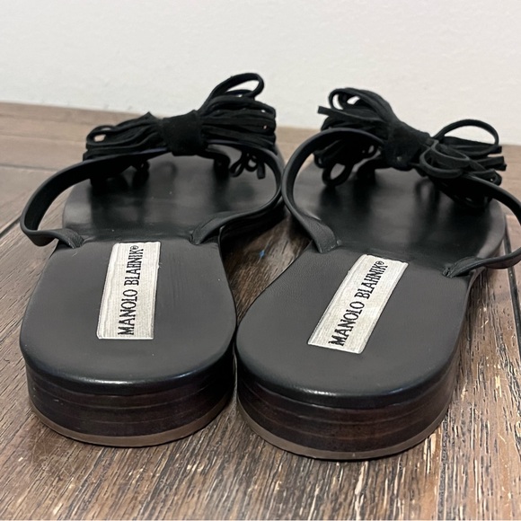 Manolo Blahnik Black Leather Bow Accents Sandals size 37 Women’s US size 7 - Picture 5 of 12